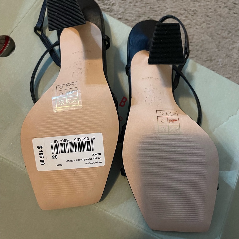Ted Baker Cayena Black heels - Picture 3 of 6